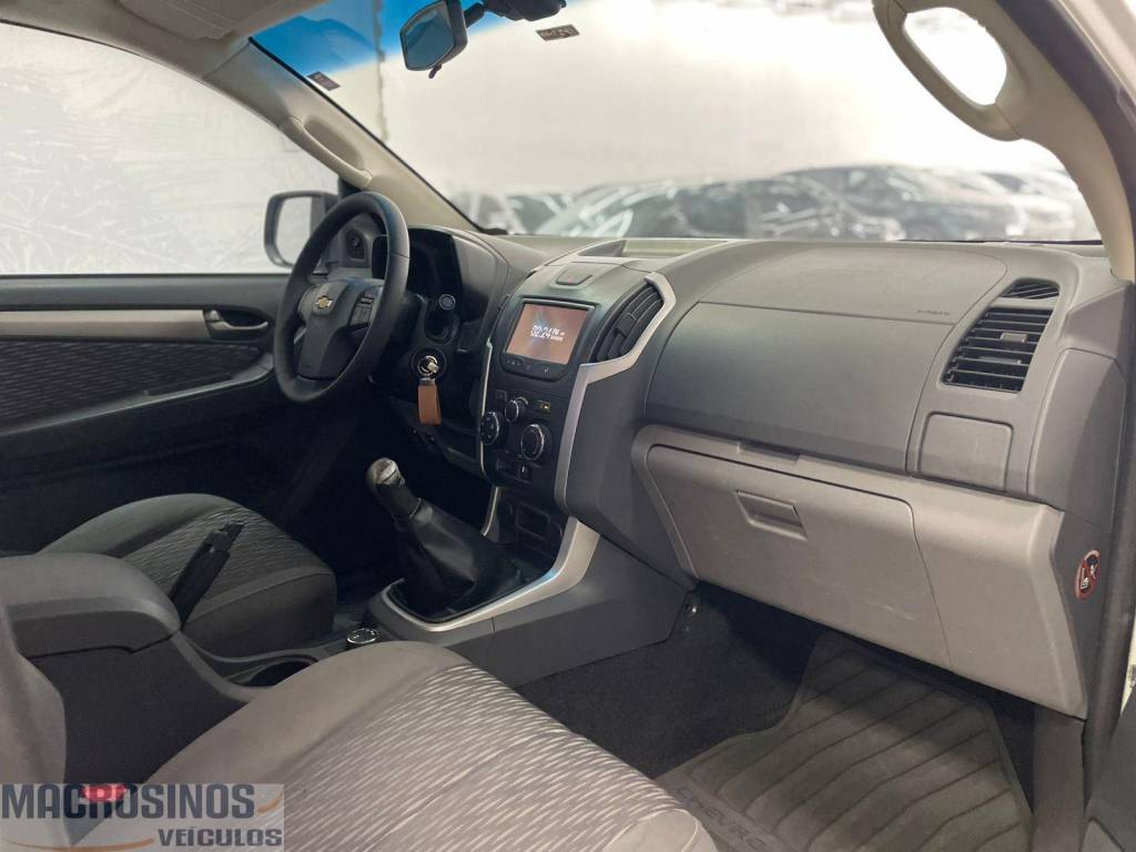 Chevrolet S10 Lt 2.5 flex 4x4 cd    2015
