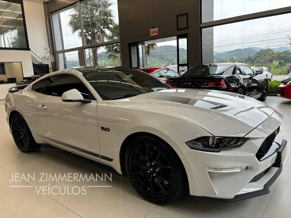 Ford Mustang Black Shadow 5.0 V8    2020