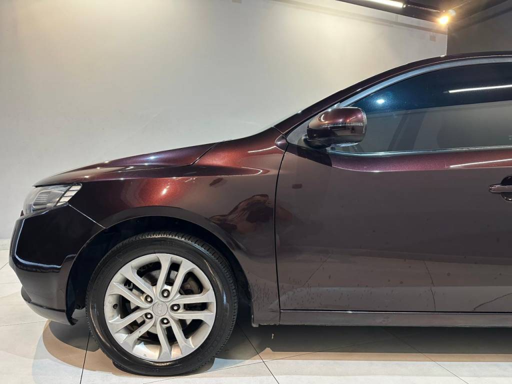 Kia Cerato 1.6 aut.    2011