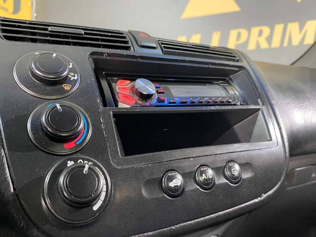 Honda Civic Lx 1.7    2003