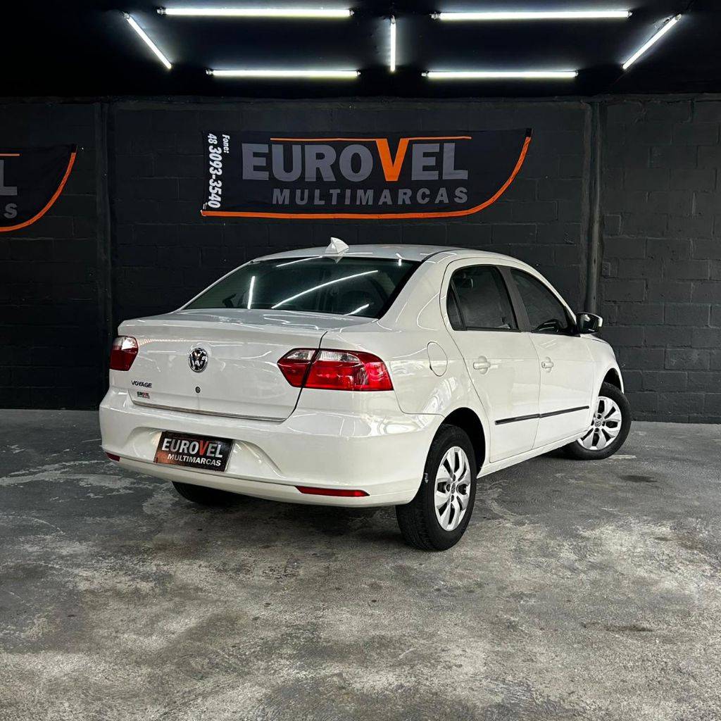 Volkswagen Voyage 1.0/1.0 city mi total flex 8v 4p    2014