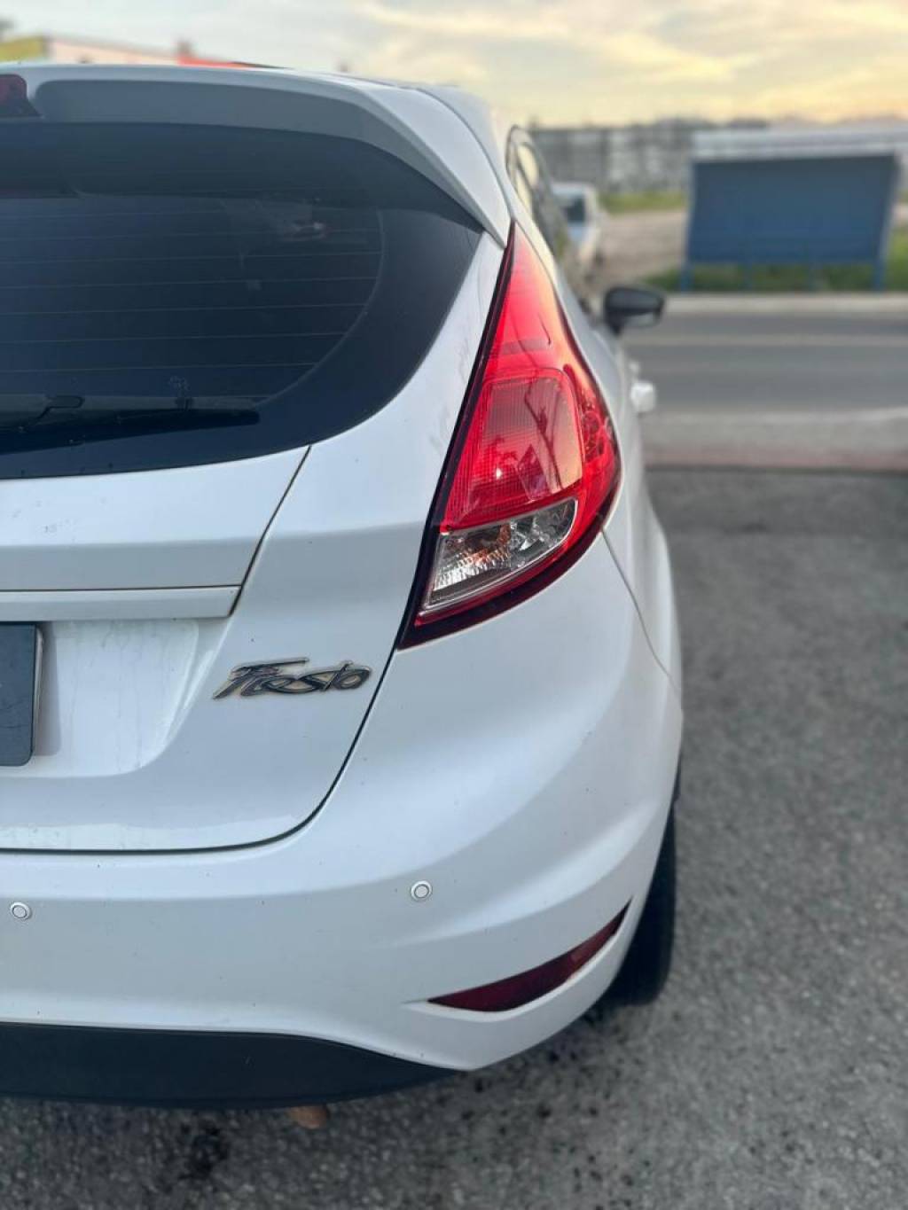 Ford New Fiesta Fiesta 1.5 16v flex mec. 5p    2015