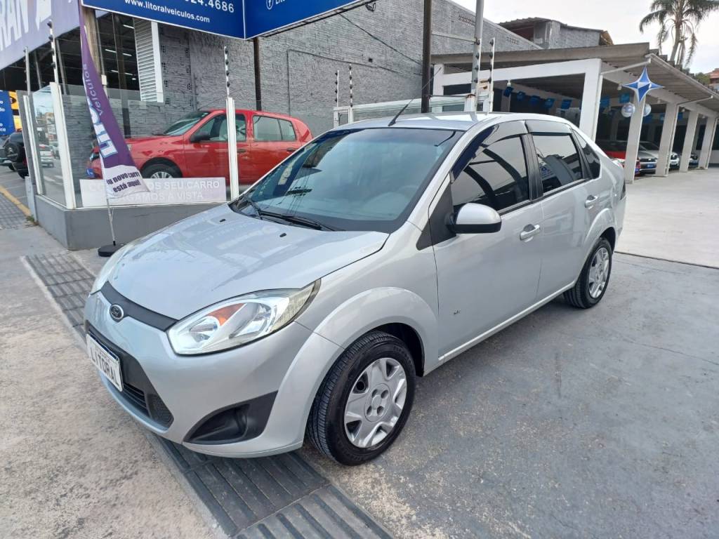 Ford Fiesta 1.6 8V    2014