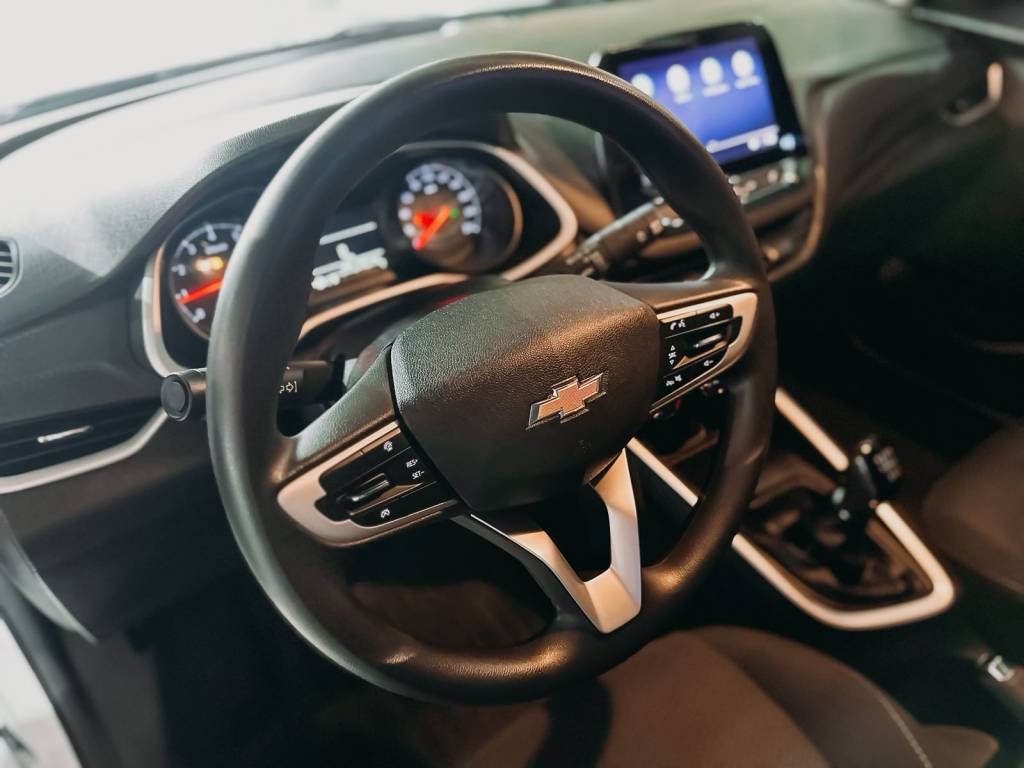 Chevrolet Onix 1.0 hatch lt flex mec. 12v    2023