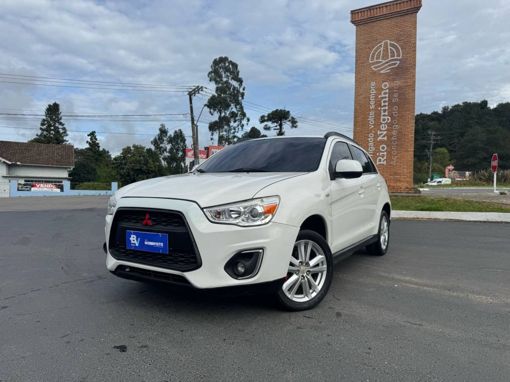 Mitsubishi ASX 2.0    2011
