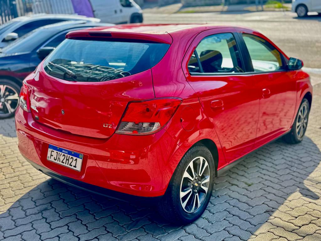 Chevrolet Onix 1.4 8v    2014