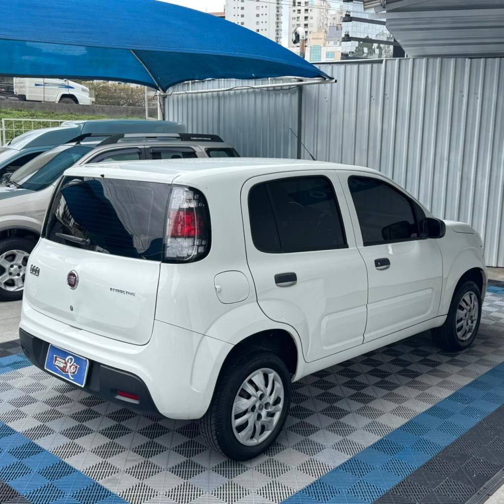 Fiat Uno     2016