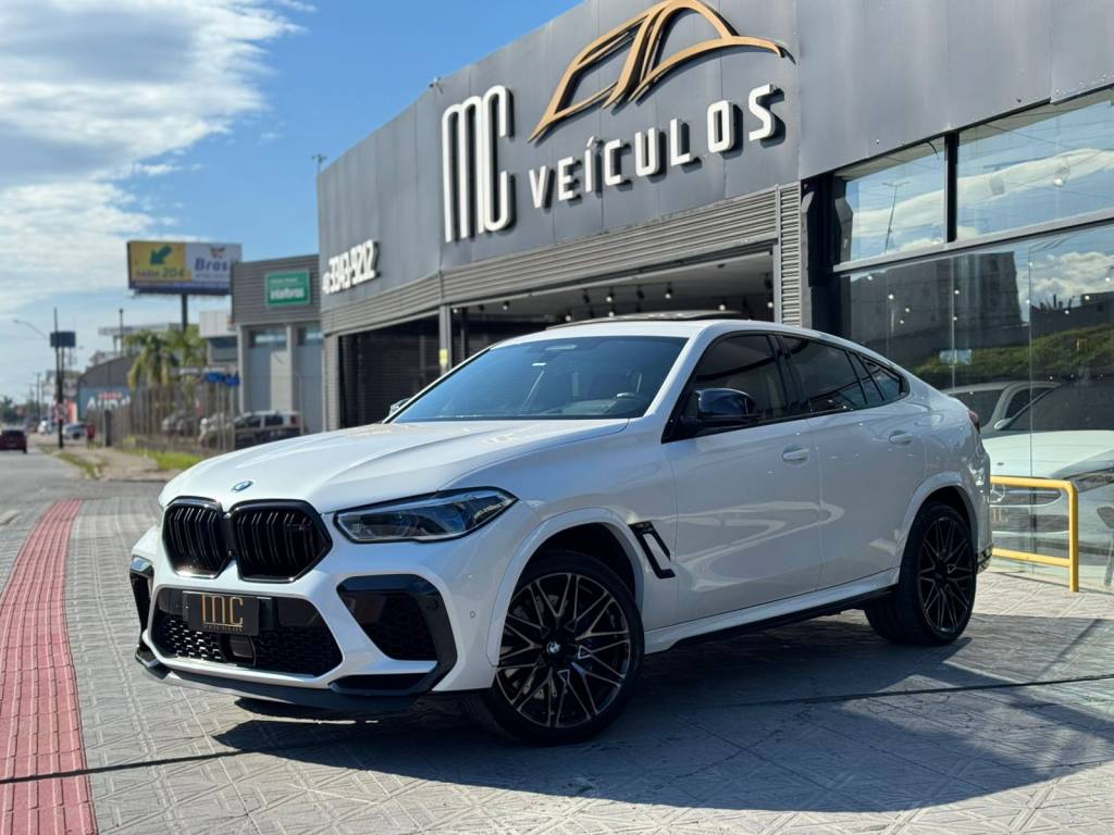 BMW X6 4.4    2023