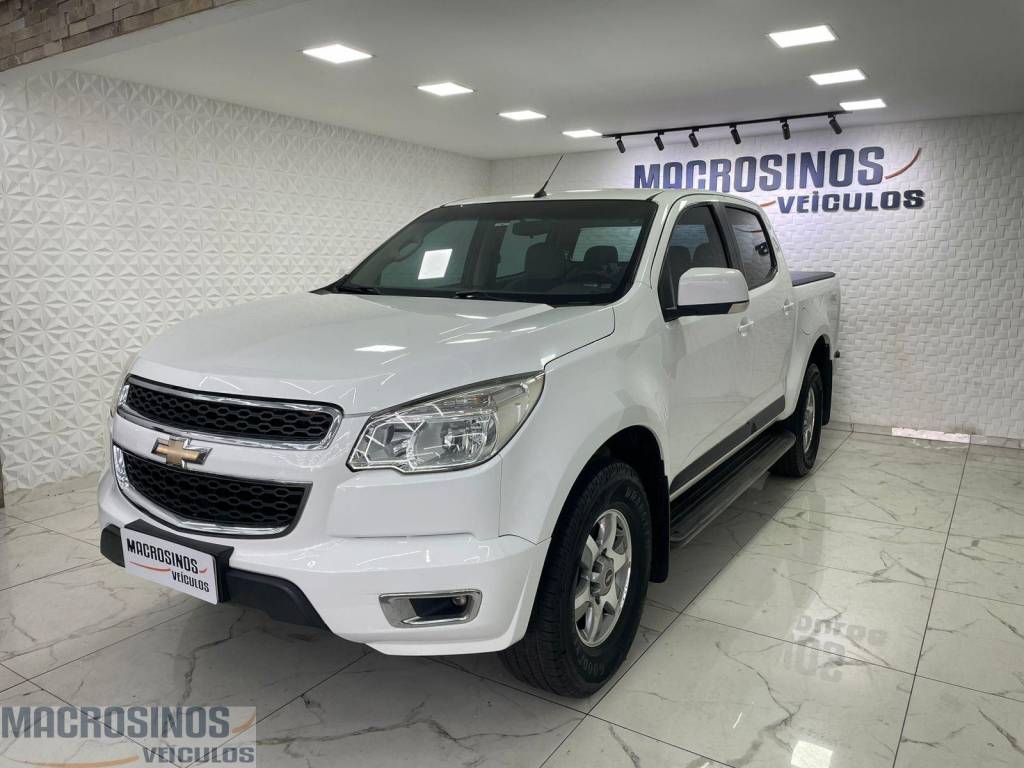 Chevrolet S10 Lt 2.5 flex 4x4 cd    2015
