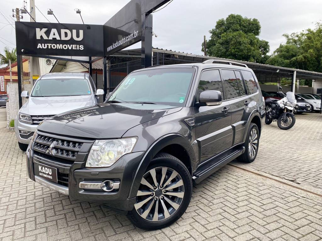 Mitsubishi Pajero 3.2    2019