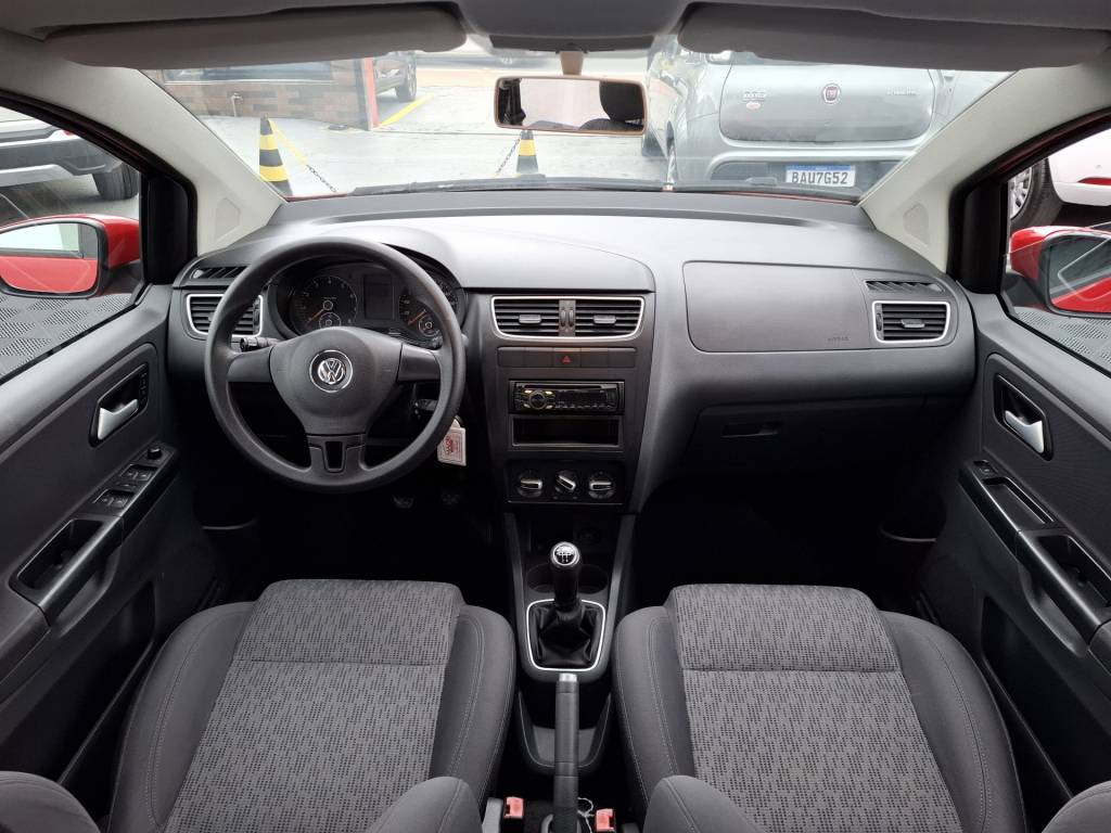 Volkswagen Fox 1.0 8v    2013