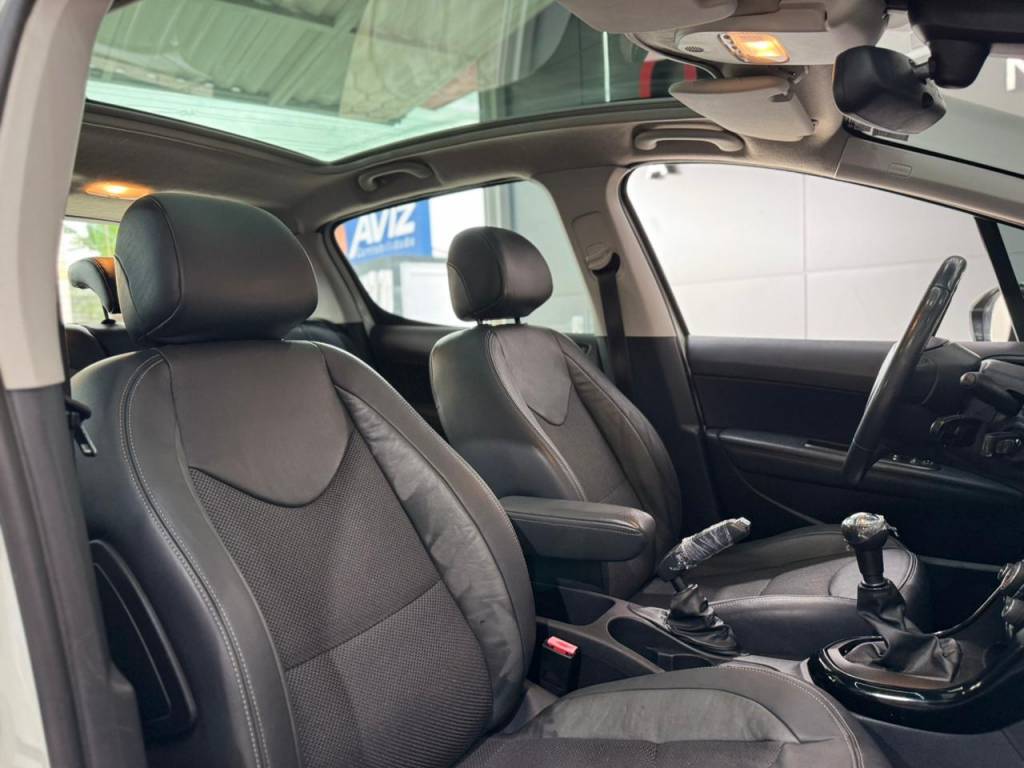 Peugeot 308 1.6 allure flex mec.    2016