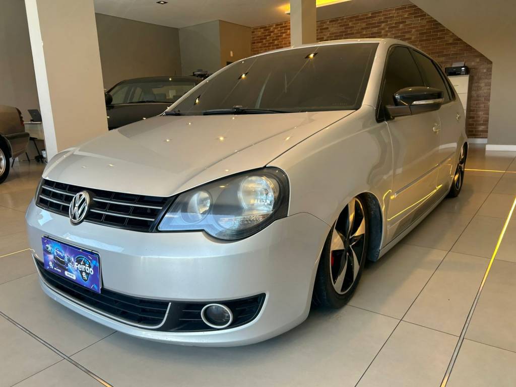 Volkswagen Polo 1.6 sportline mi total flex 8v    2014