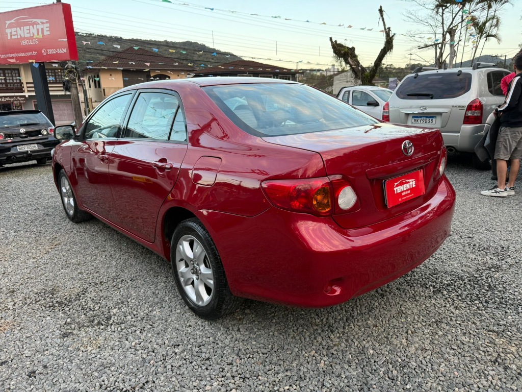 Toyota Corolla Xei automático    2013