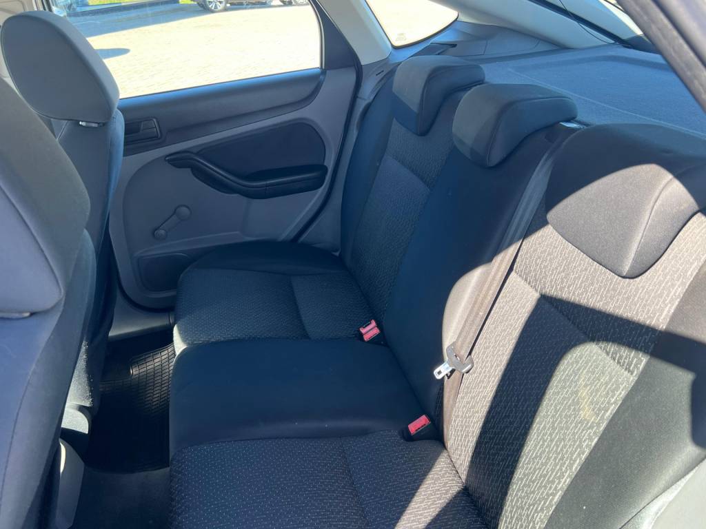 Ford Focus 1.6 s/se/se plus flex 8v/16v  5p    2011
