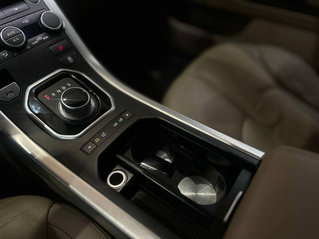 Land Rover Range Rover Evoque Pure  2.0 aut.    2012