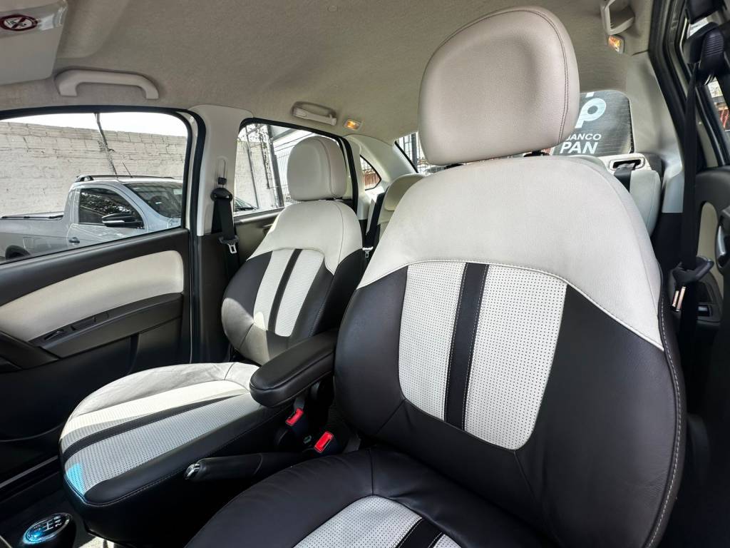 Fiat Grand Siena 1.6 16v    2015