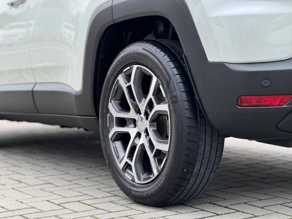 Jeep Renegade 1.3 long. t270 tb 4x2 flex aut.    2024