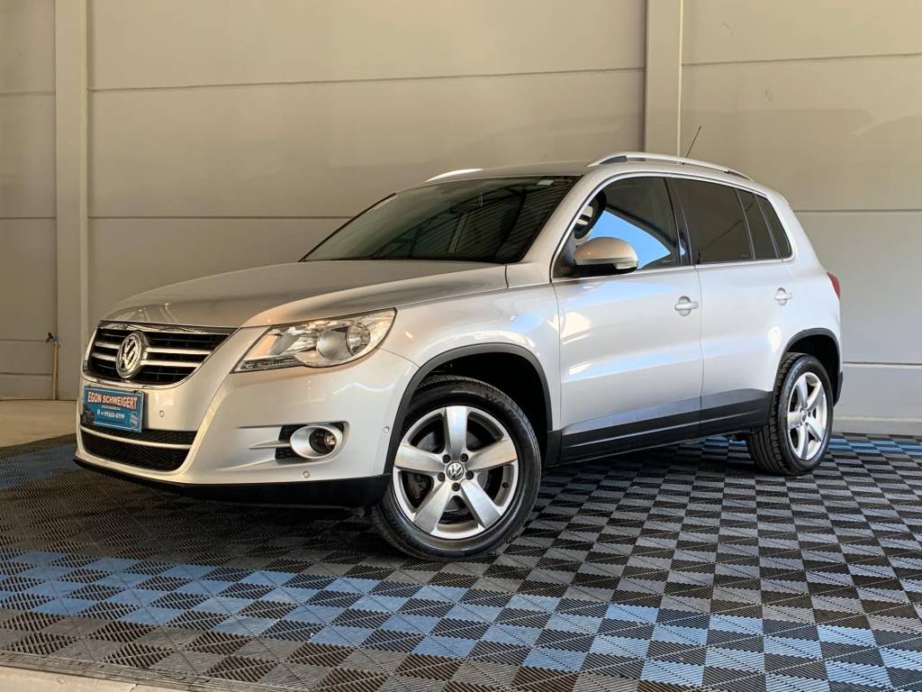 Volkswagen Tiguan 2.0 TSI    2011