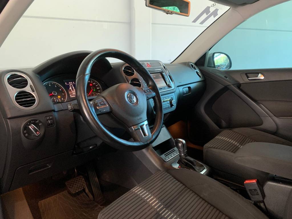 Volkswagen Tiguan 2.0 tsi    2011