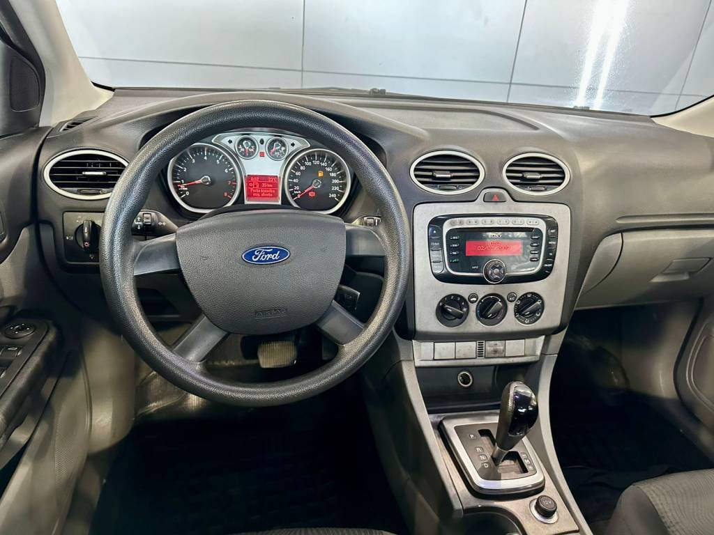 Ford Focus 2.0 flex 16v    2009