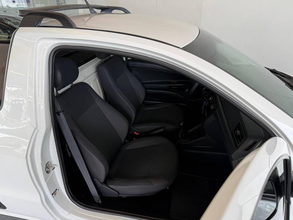 Volkswagen Saveiro Cs robust 1.6 msi flex    2021