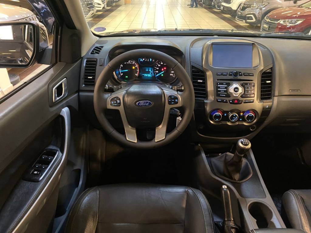 Ford Ranger 2.5 xlt 4x2 cd flex 8v    2015