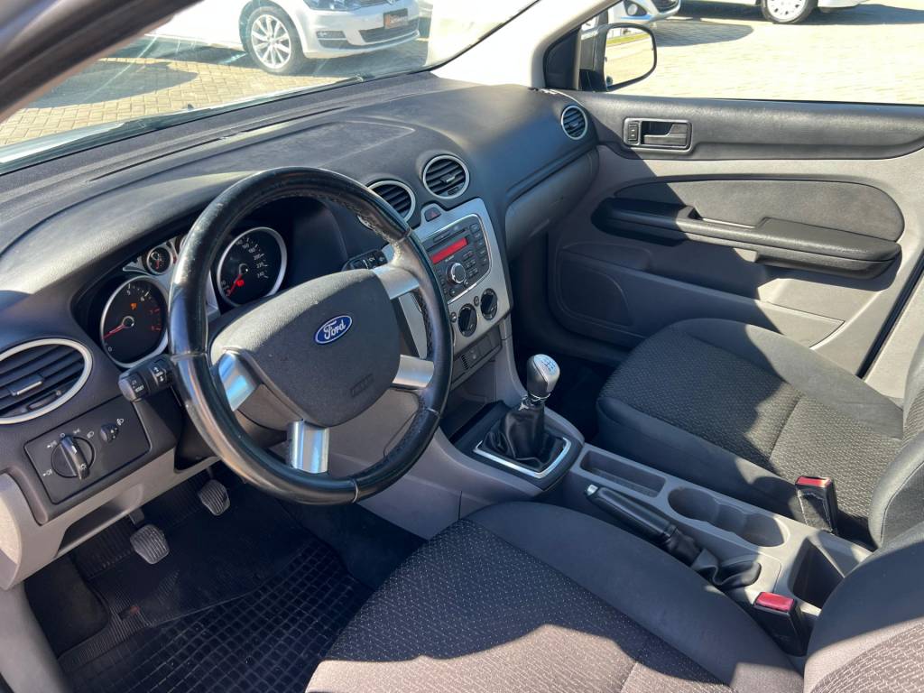 Ford Focus 1.6 s/se/se plus flex 8v/16v  5p    2011