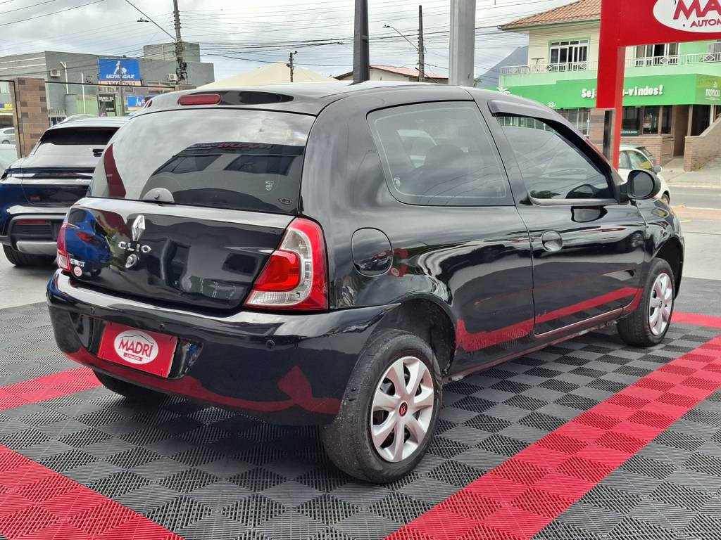 Renault Clio 1.0 16v    2015