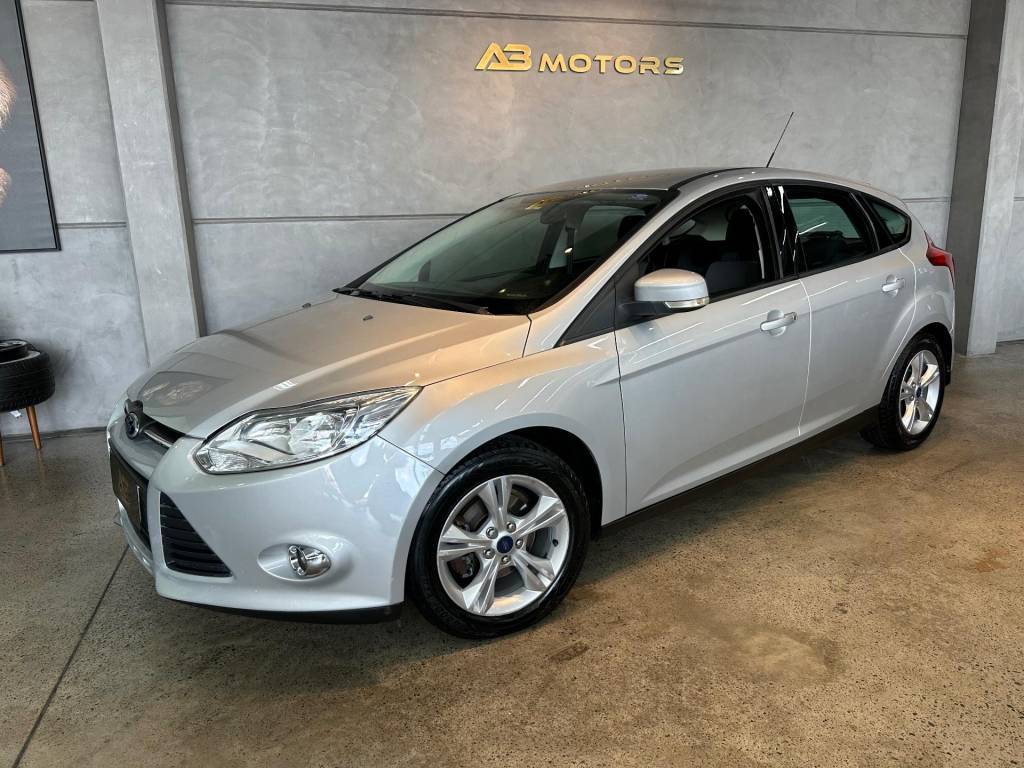 Ford Focus /  S AT 1.6 H    2014