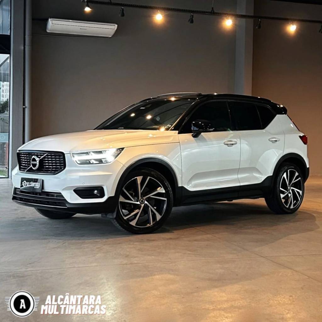 Volvo XC40 40 T-5 R-DESIGN 2.0 252cv AWD    2019