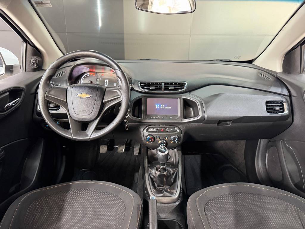 Chevrolet Onix 1.4 8v    2014