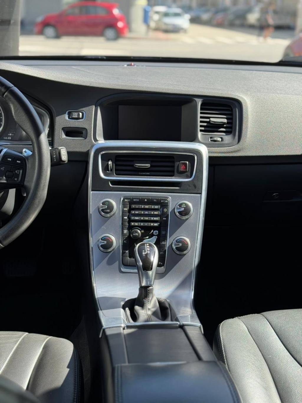 Volvo V60 T-4 momentum 2.0 190cv 5p    2017