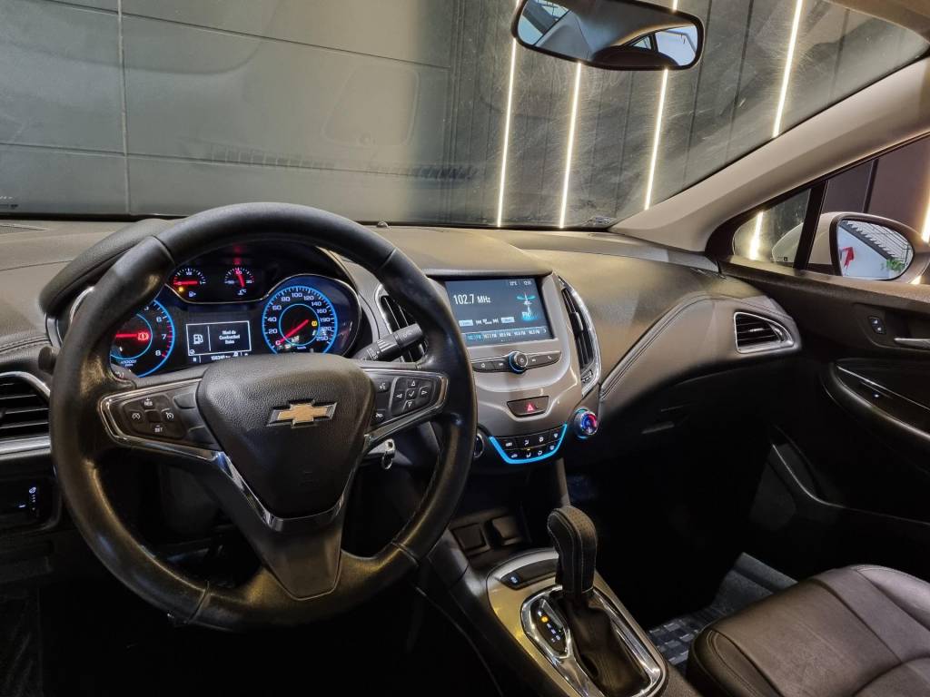 Chevrolet Cruze Lt 1.4 16v turbo flex 4p automático.    2017