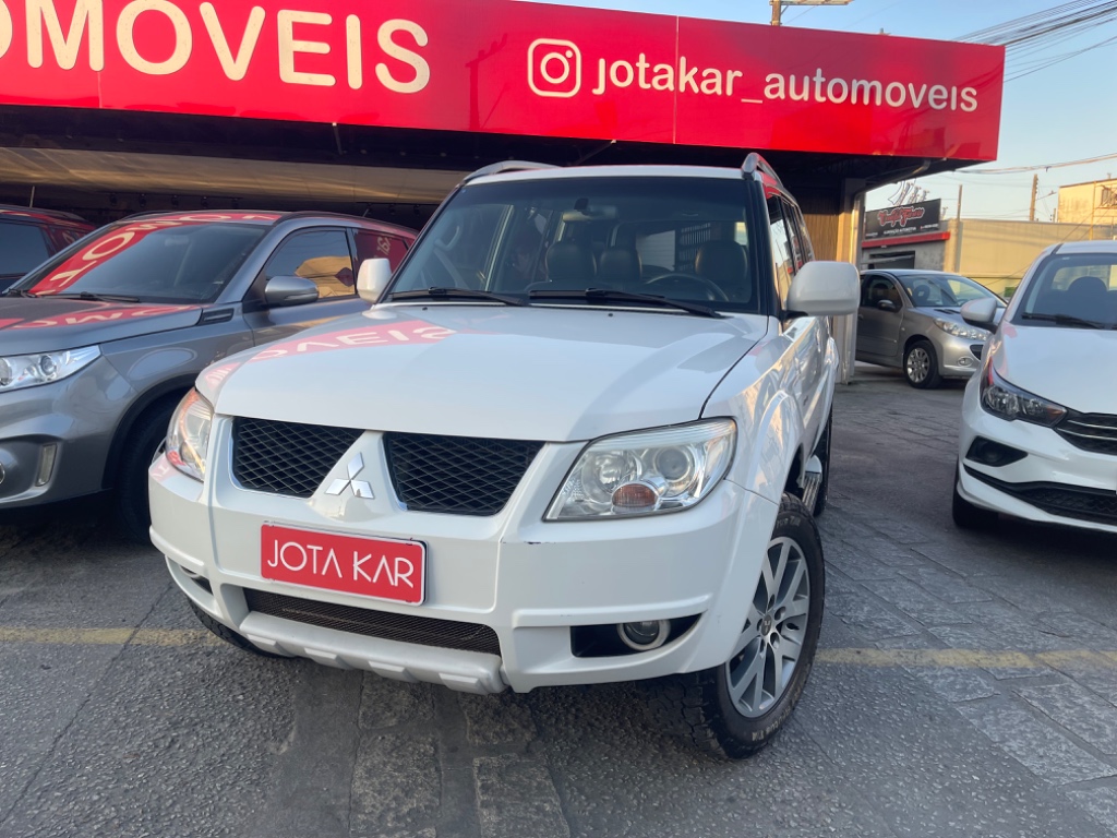 Mitsubishi Pajero Tr4    2014