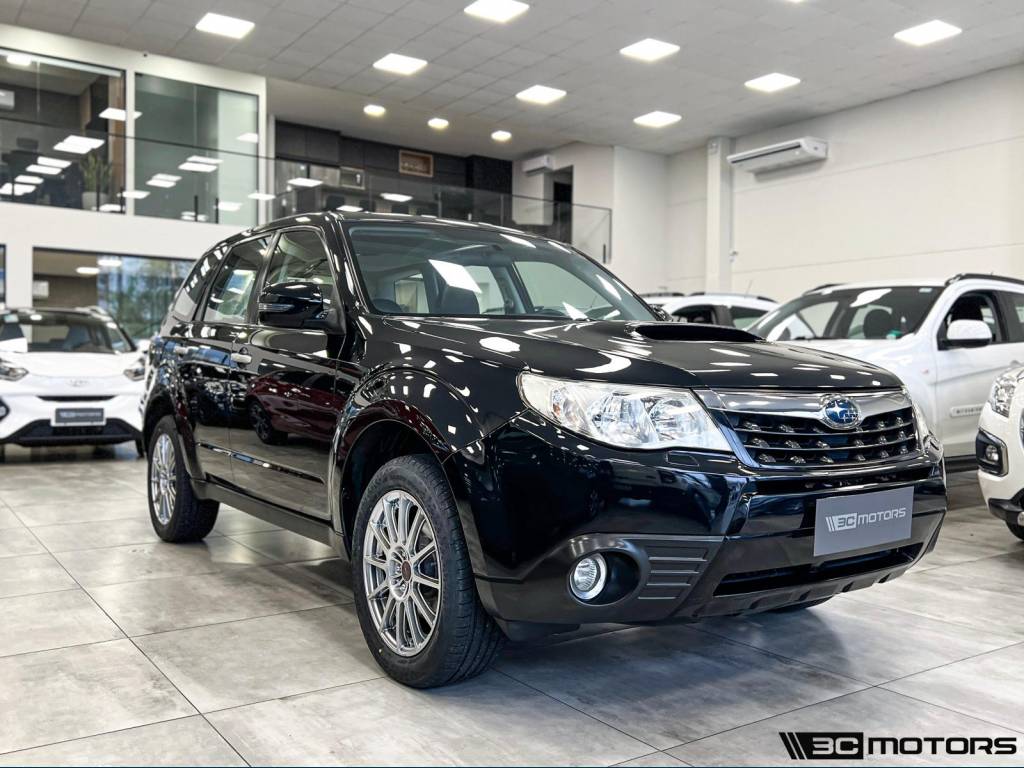Subaru Forester S-Edition 2.5 16V 4WD Turbo (aut)    2012