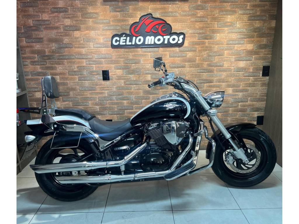 Suzuki Boulevard M800    2011