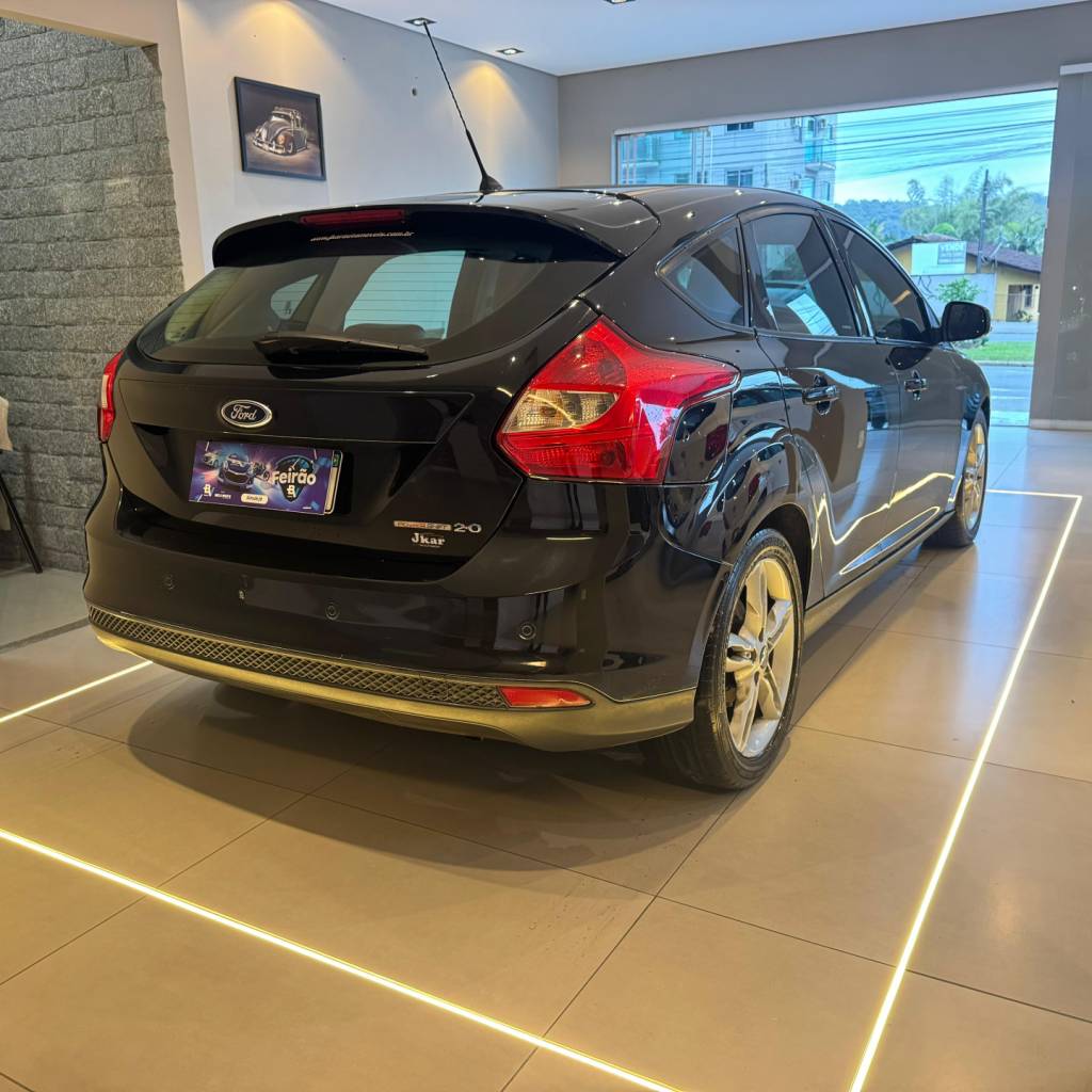 Ford Focus 2.0    2015