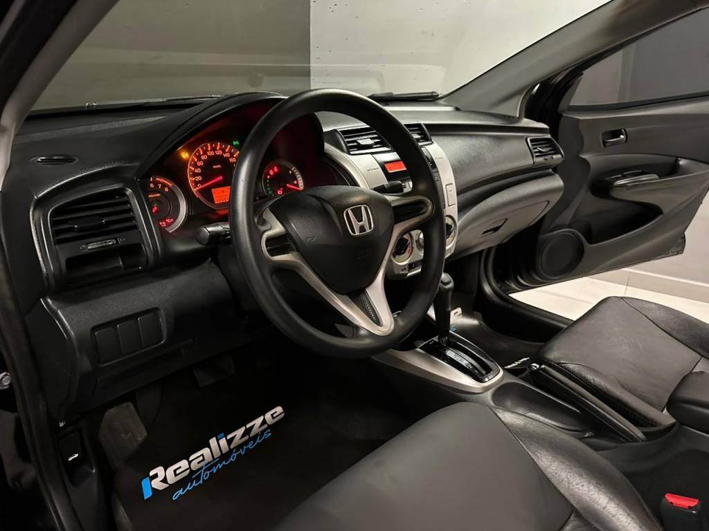 Honda City 1.5 sedan lx flex aut.    2010