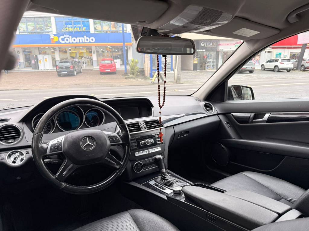 Mercedes Benz C 180 1.6 tb 16v 156cv aut.    2014