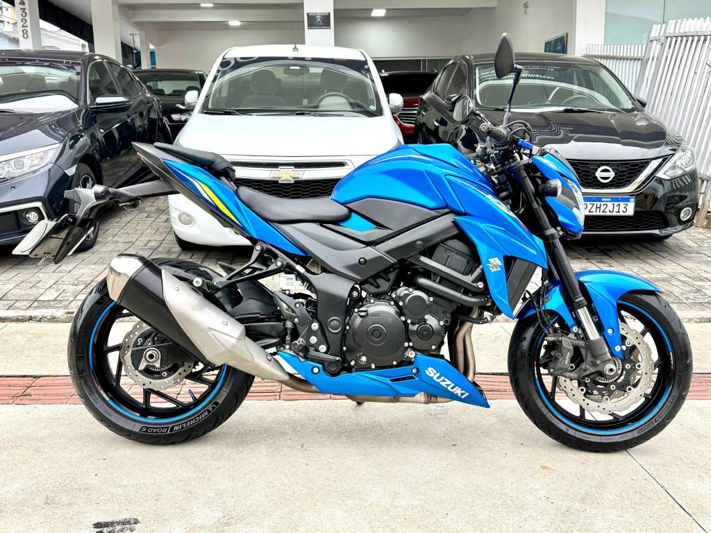 Suzuki GSX 750    2021