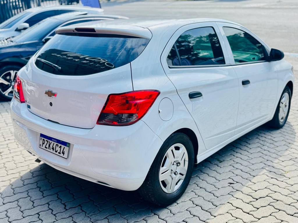 Chevrolet Onix 1.0 8v    2018
