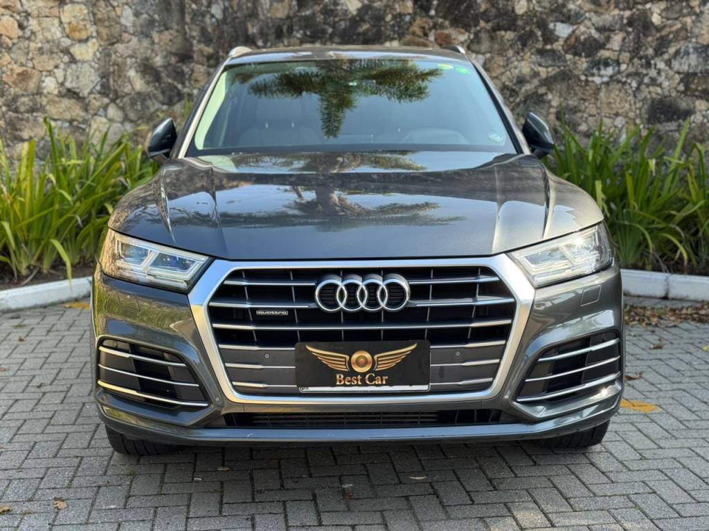 Audi Q5 2.0 tfsi quattro s-tronic    2020