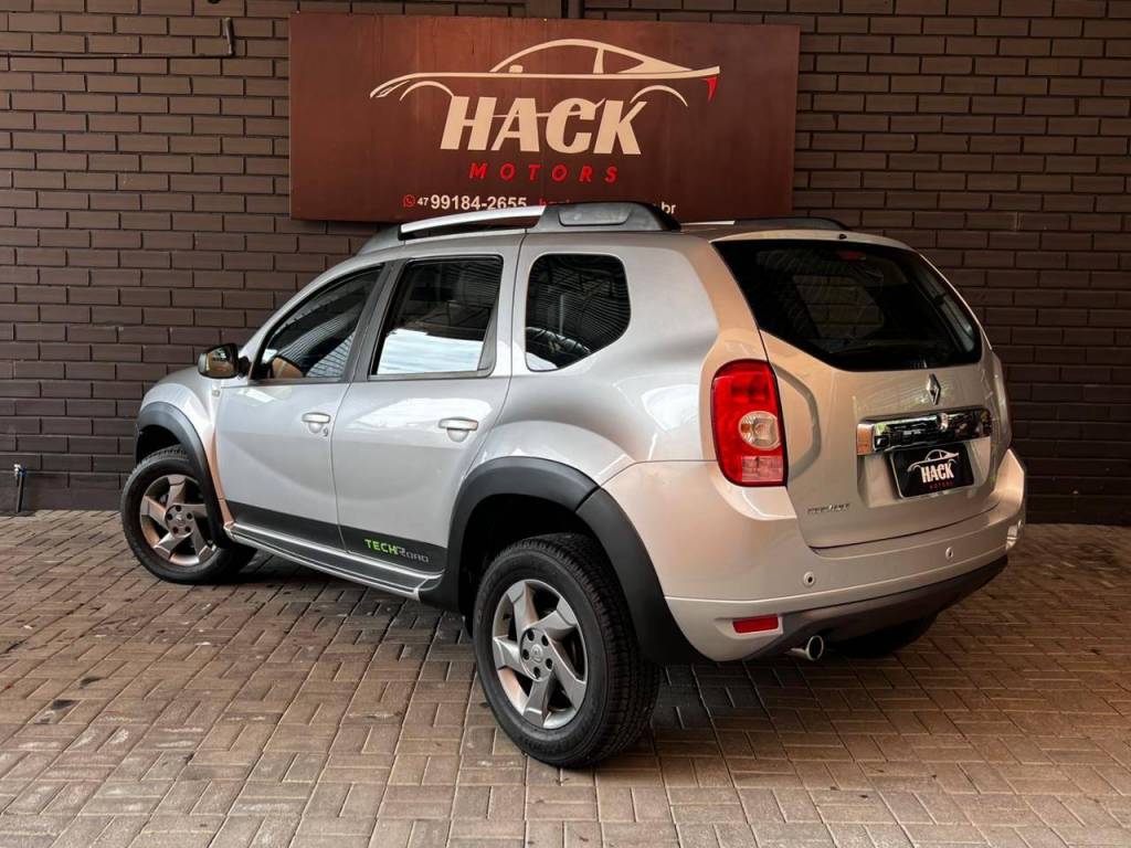 Renault Duster Techroad 2.0 hi-flex 16v aut.    2014