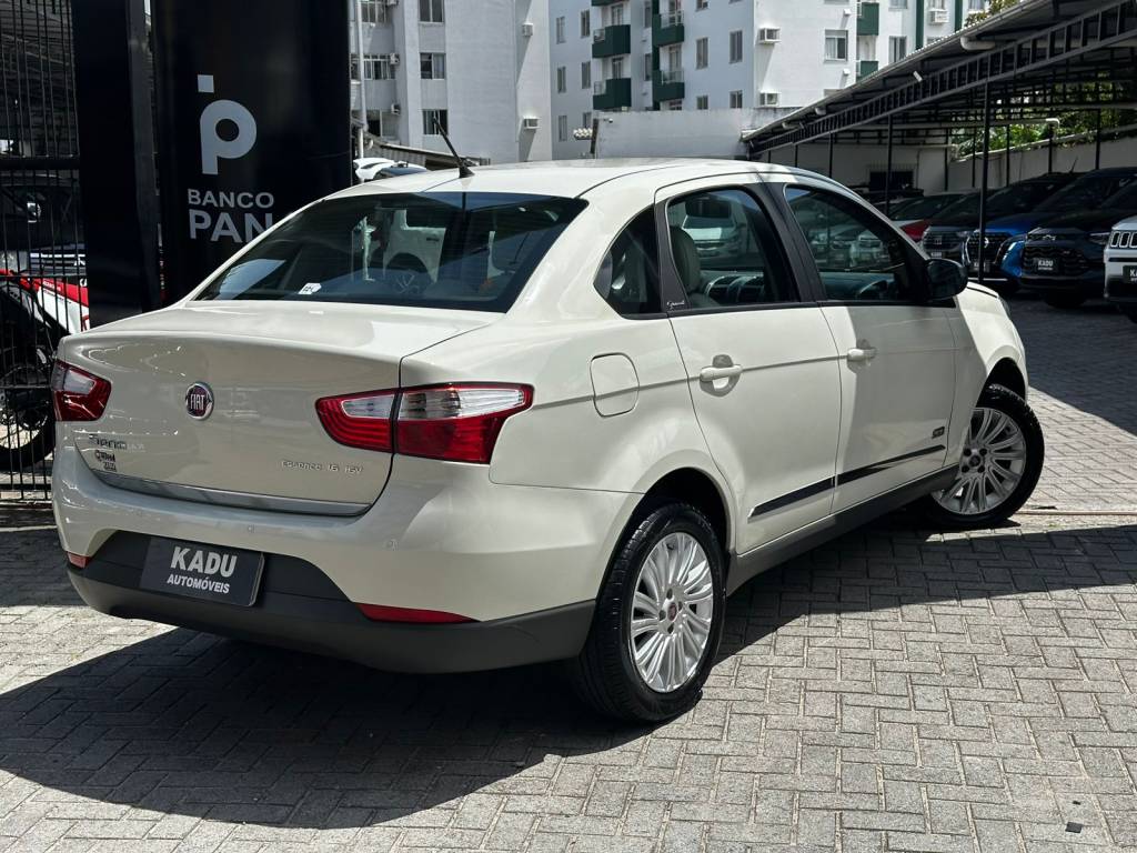 Fiat Grand Siena 1.6 16v    2015