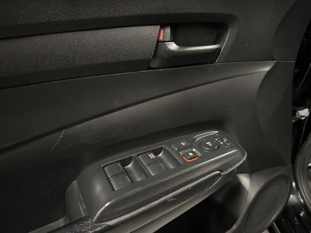 Honda City 1.5 sedan lx flex aut.    2010