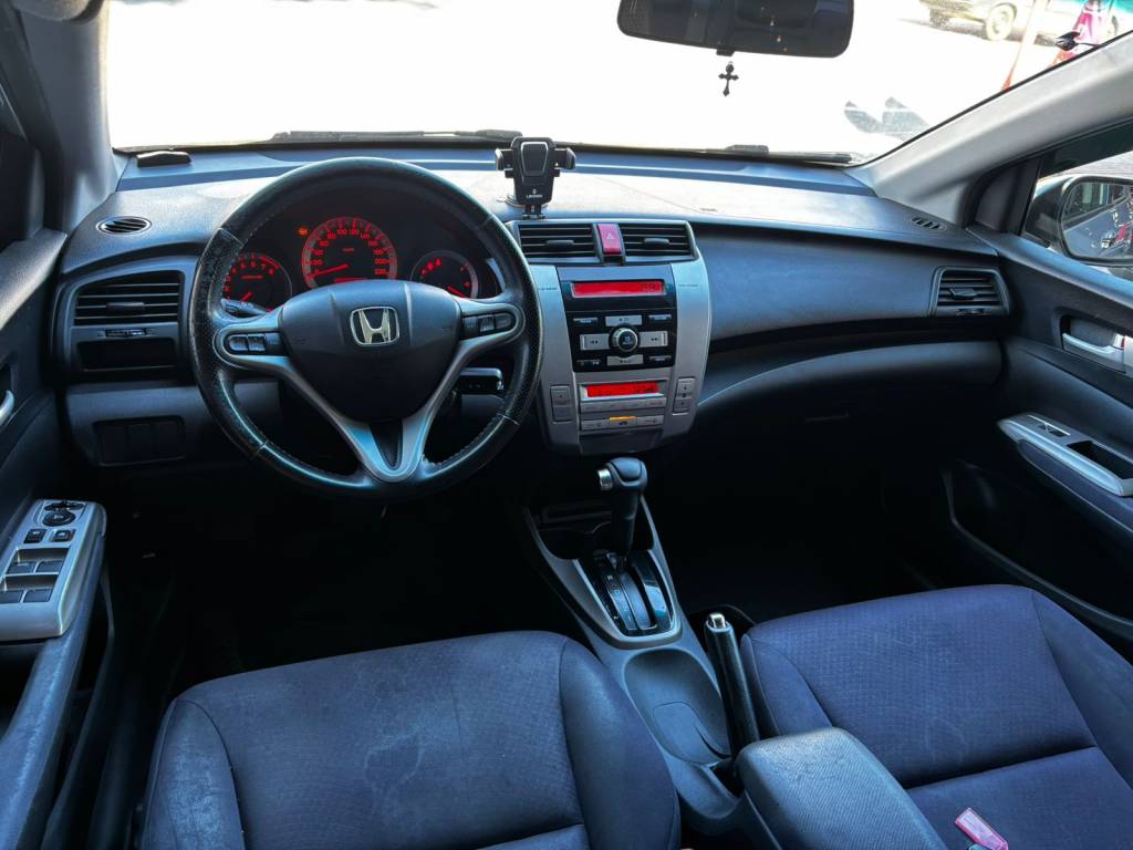 Honda City Honda    2012