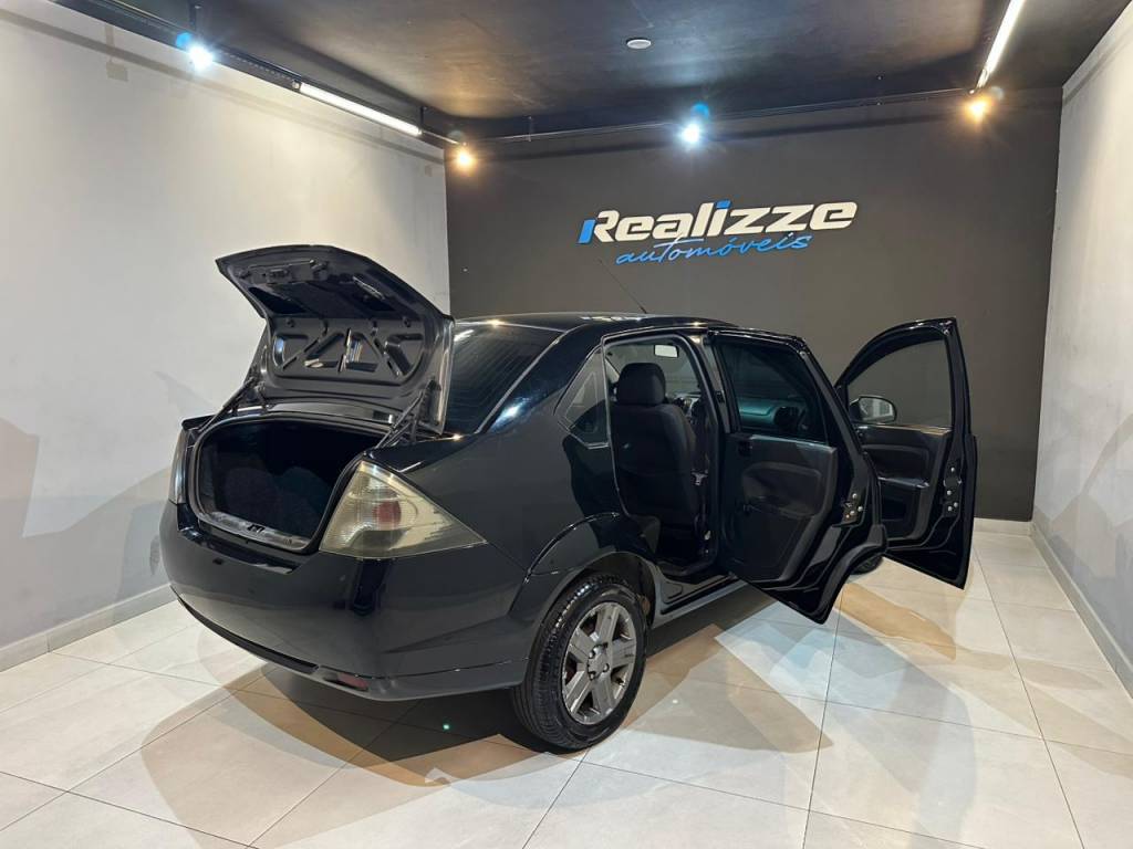 Ford Fiesta 1.6 sedan se flex    2011
