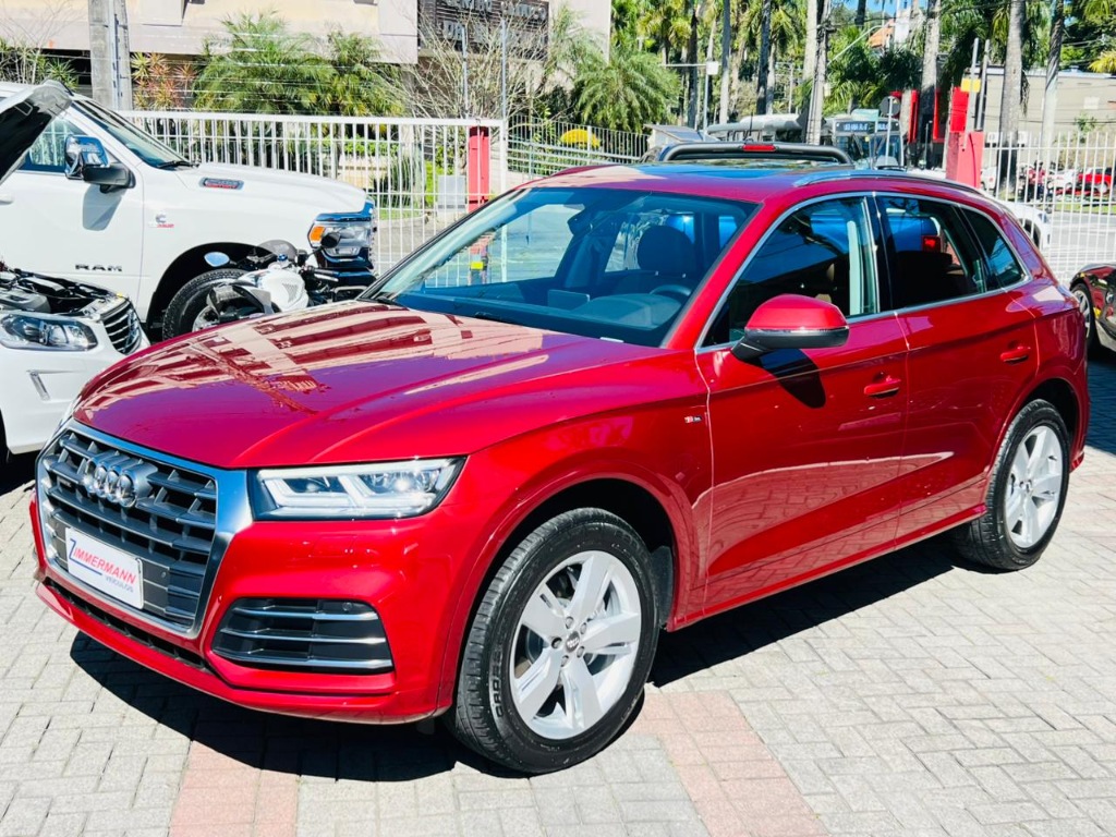 Audi Q5 S-Line 2.0 TFSI Quattro S-tronic    2020
