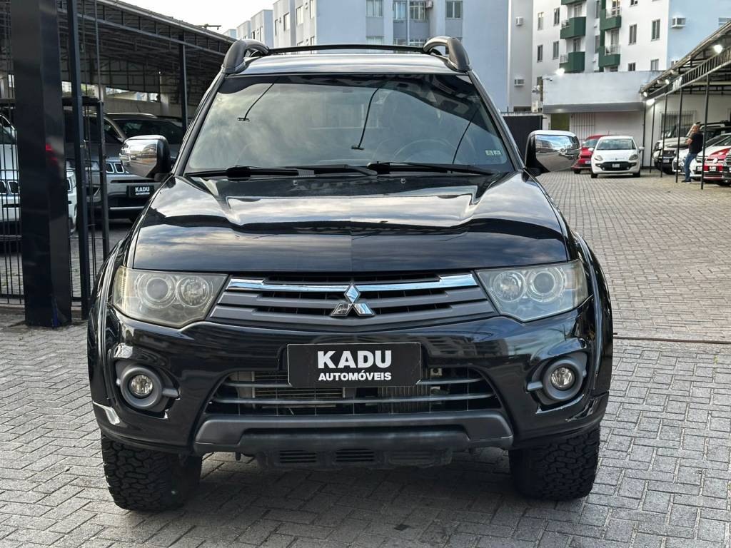 Mitsubishi L200 Triton hpe cd tb int. diesel aut.    2015